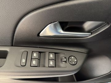 Fotografie 14 des Opel Corsa GS Hybrid eDCT Kamera LED Sitzheizung