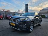 Toyota RAV4 2.5 Hybrid Automatik - Sehr guter Zu - Toyota RAV 4 mit Benzin-Antrieb: Geländewagen, Automatik