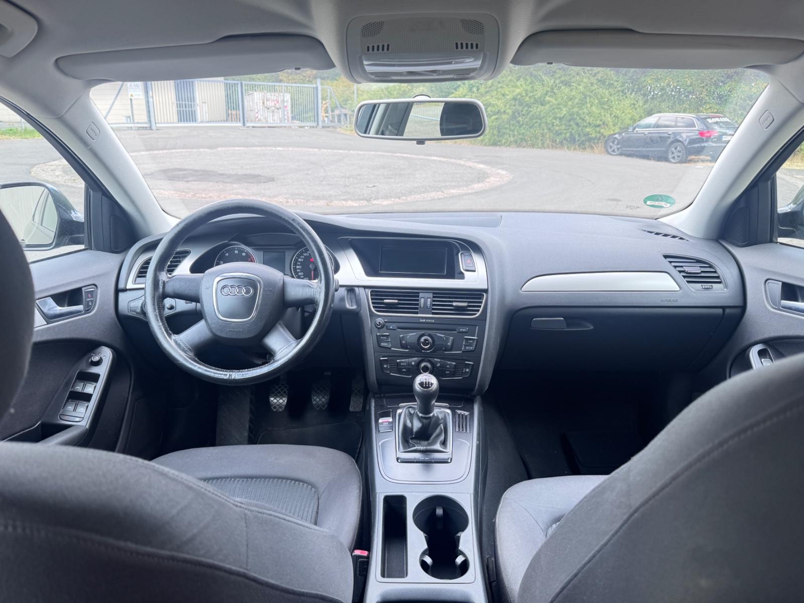 Audi A4 2008 — photo 8