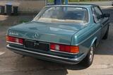 Mercedes-Benz 230 - Mercedes-Benz 230: Coupe