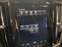 Fahrzeugabbildung Volvo V90 D3 Momentum NAVI/LED/LEDER/SHZ/CAM/PDC
