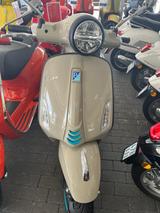 Vespa Primavera 125S - Vespa Motorräder in Ludwigshafen