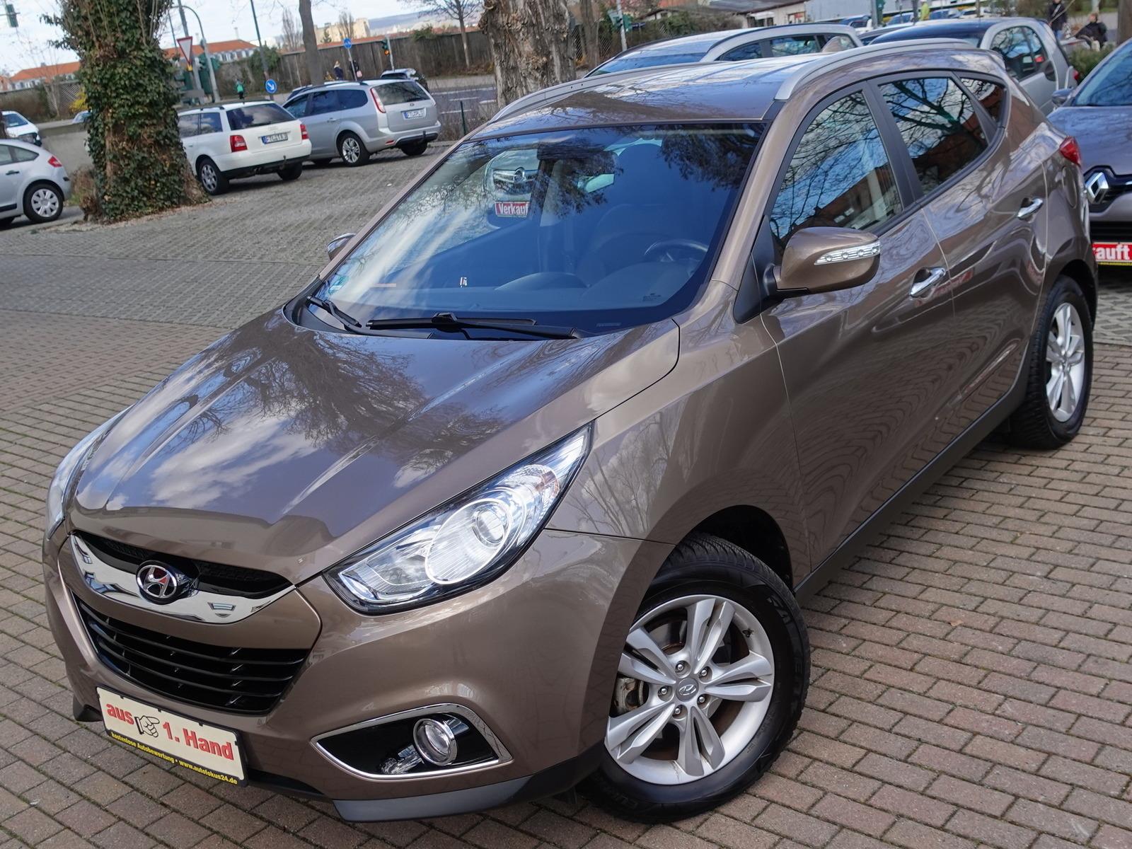 Hyundai ix35 1.Hand 4xSitzheiz Klimaaut Kamera Tempo Alu