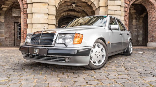 Mercedes-Benz 500 E/Schweizer Fahrzeug im Sammlerzustand