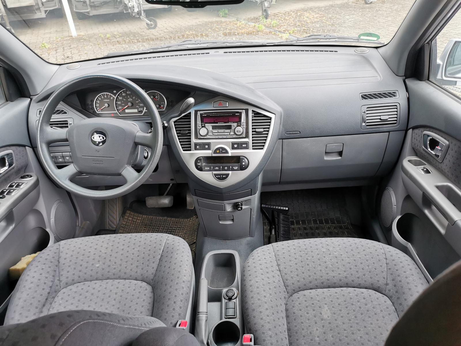 Kia Carens 2006 — photo 12