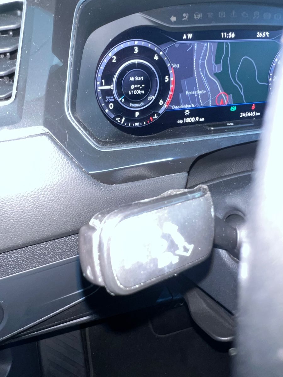 Fahrzeugabbildung Volkswagen Tiguan Comfortline 2.0 TDI DSG  *Digitaltacho*