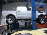 Toyota Rallye Hilux V8 mit Straßenzulassung - Toyota Hilux mit Benzin-Antrieb