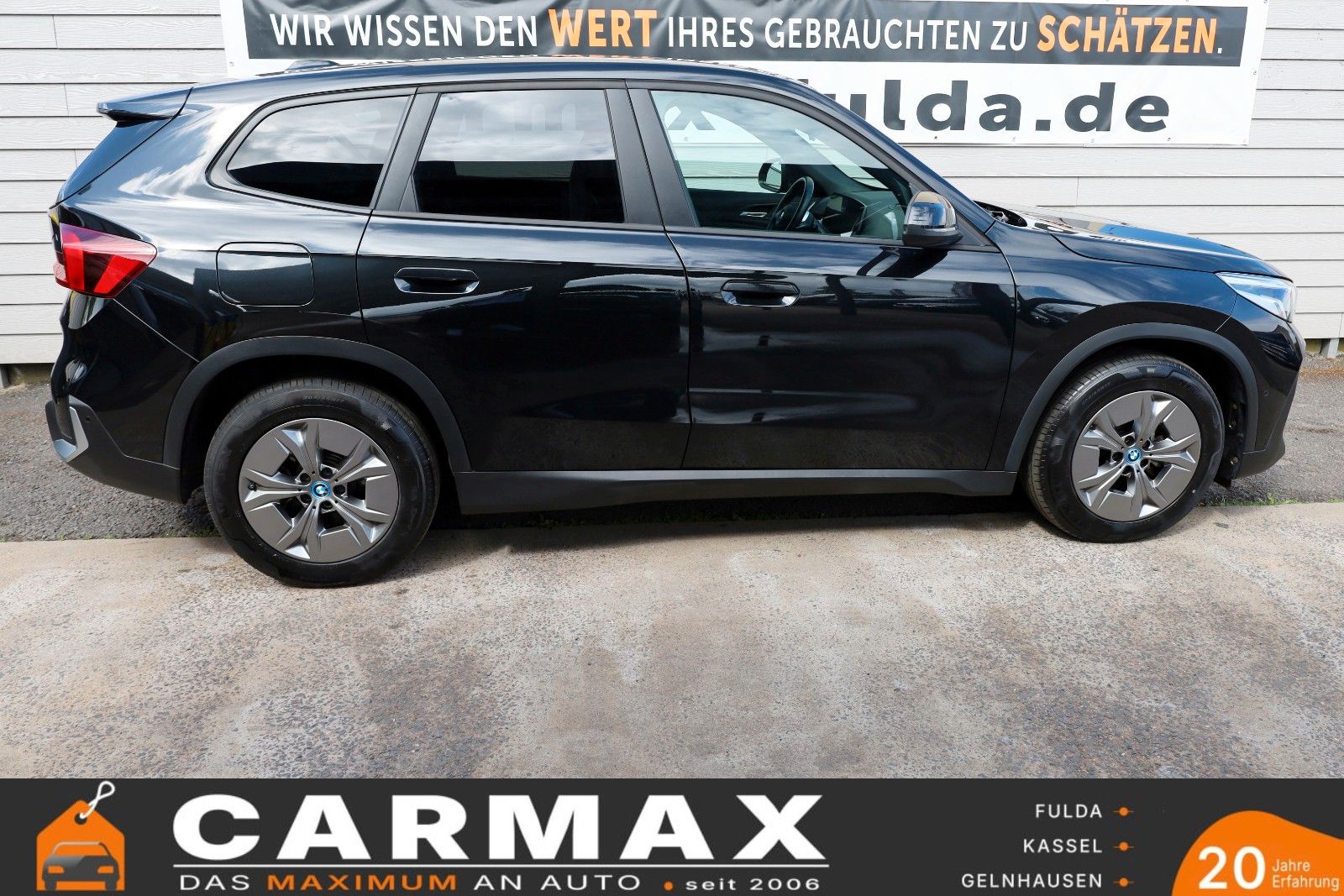 Fahrzeugabbildung BMW iX1 20 eDrive 68KWH Leder,Navi,LED,Parkassistent