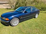 BMW 328i - - BMW 328 aus 1999: 328i
