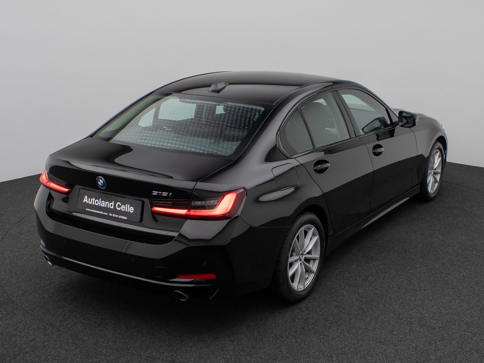 Fahrzeugabbildung BMW 318i HUD DAB CockPitPro PDC Geschwindigkeitsreg