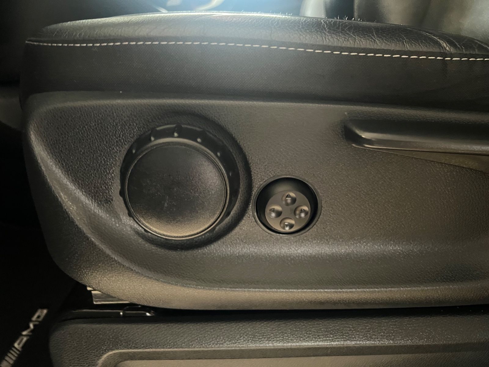 Fahrzeugabbildung Mercedes-Benz V 250 d EDITION AMG LINE kompakt *7.SITZER*