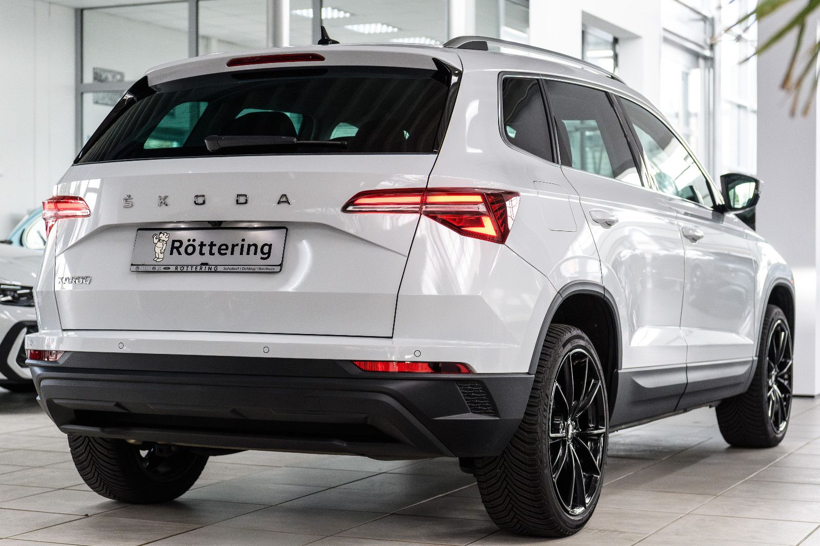Fahrzeugabbildung SKODA Karoq Ambition 1.5 TSI DSG LED+ACC+KAM