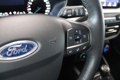 Fahrzeugabbildung Ford Focus Cool & Connect NAVI WinterPaket PDC CAM