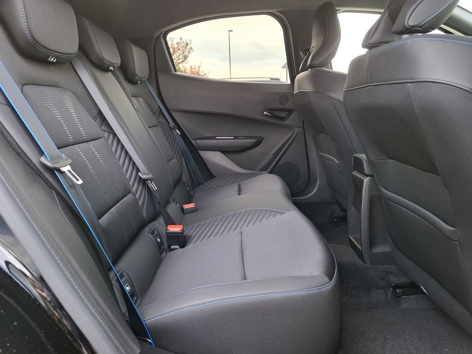 Renault Clio - Bild 14