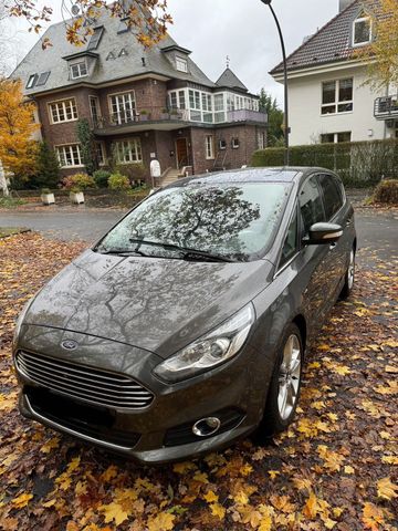 Ford S-Max 209 PS 5 Sitzer viel Ausstattung