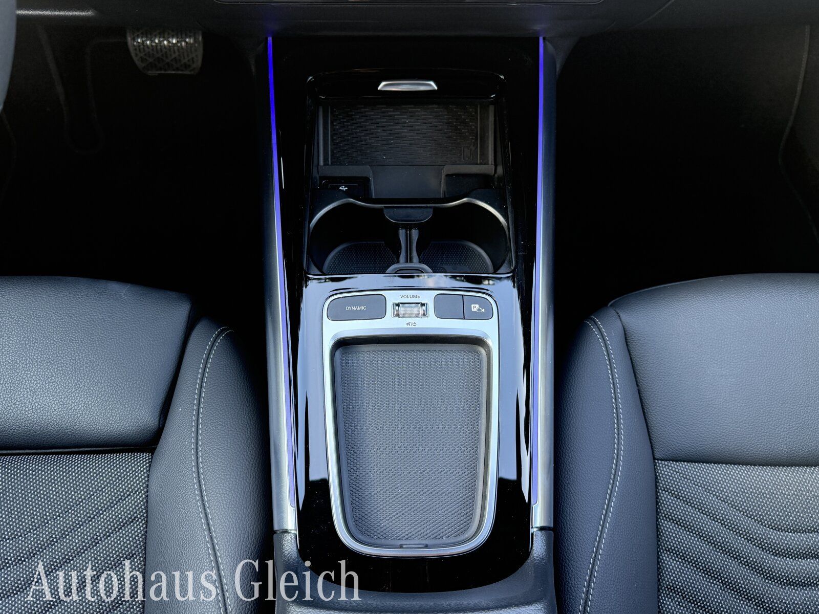 Fahrzeugabbildung Mercedes-Benz GLA 220 Progressive (EURO 6d) Navi/Standheizung