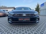 Volkswagen Passat Variant,R-Line,Highline,VDC,LED,RCam,Navi - Volkswagen Passat: Kombi, Automatik