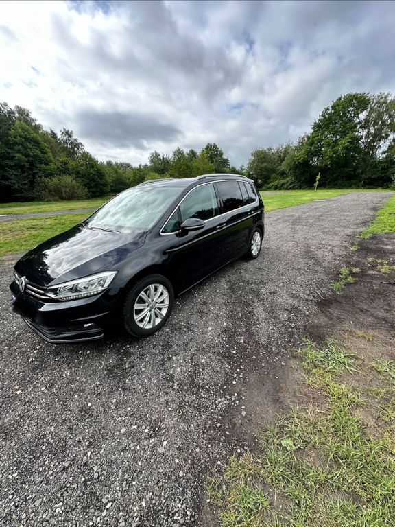 Image of Volkswagen Touran