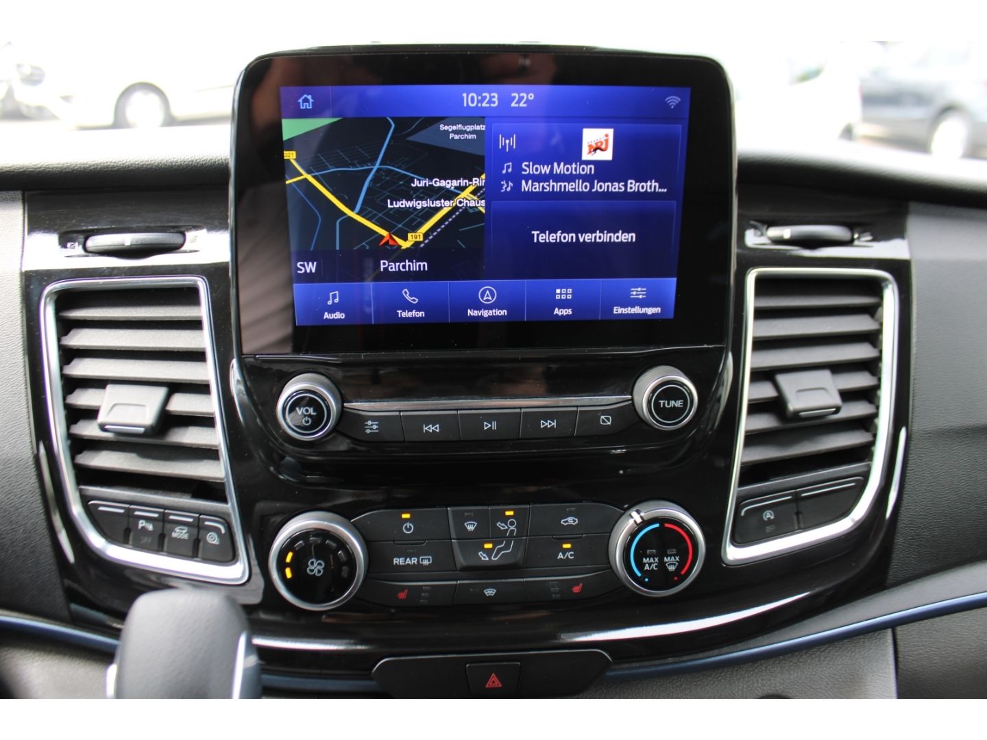 FORD Tourneo Custom 320 Titanium X 2.0 TDCi L2 Active - Image 20