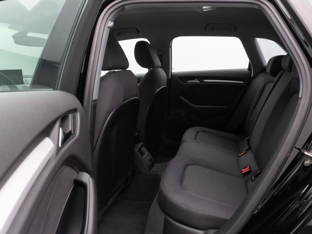 Foto Nummer 25: AUDI A3