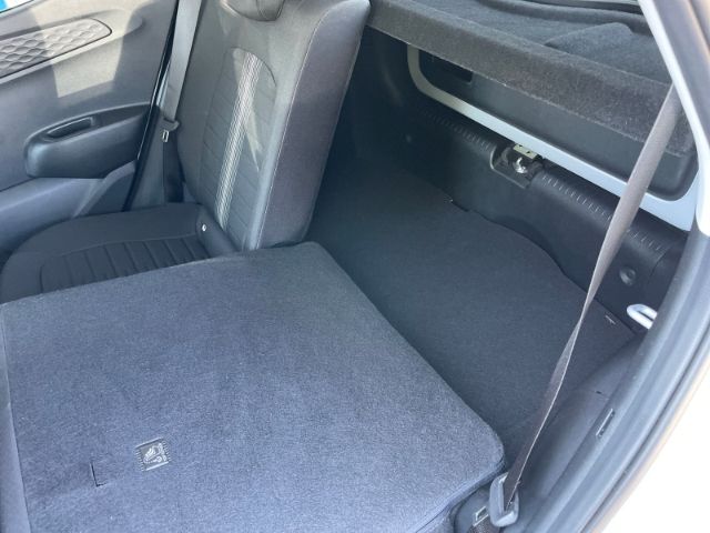 Fahrzeugabbildung Hyundai i10 1.0 Edition 30 Klimaanlage, Sitzheizung, DAB
