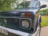 Lada Niva 4x4 - Lada: 4.4