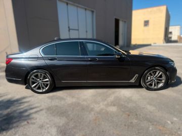 BMW 730 - 2