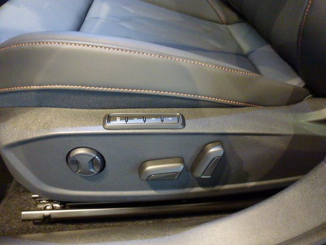 Fahrzeugabbildung CUPRA Formentor VZ 2.0 TSI 4Drive DSG