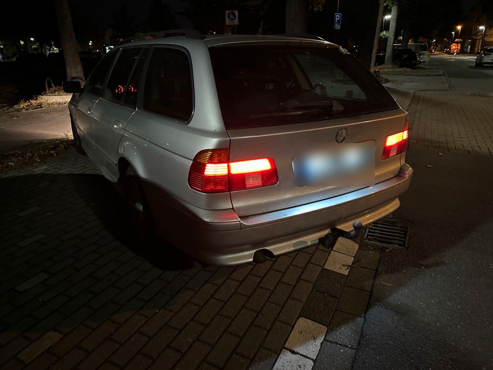 BMW 525 2004 — interior