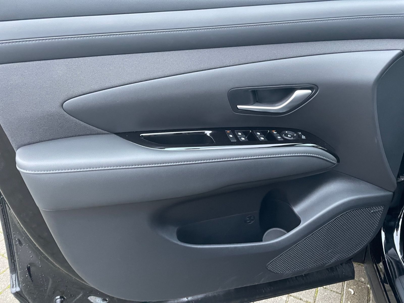 Fahrzeugabbildung Hyundai TUCSON 1.6 T-GDI Trend Hybrid Krell LED Paket