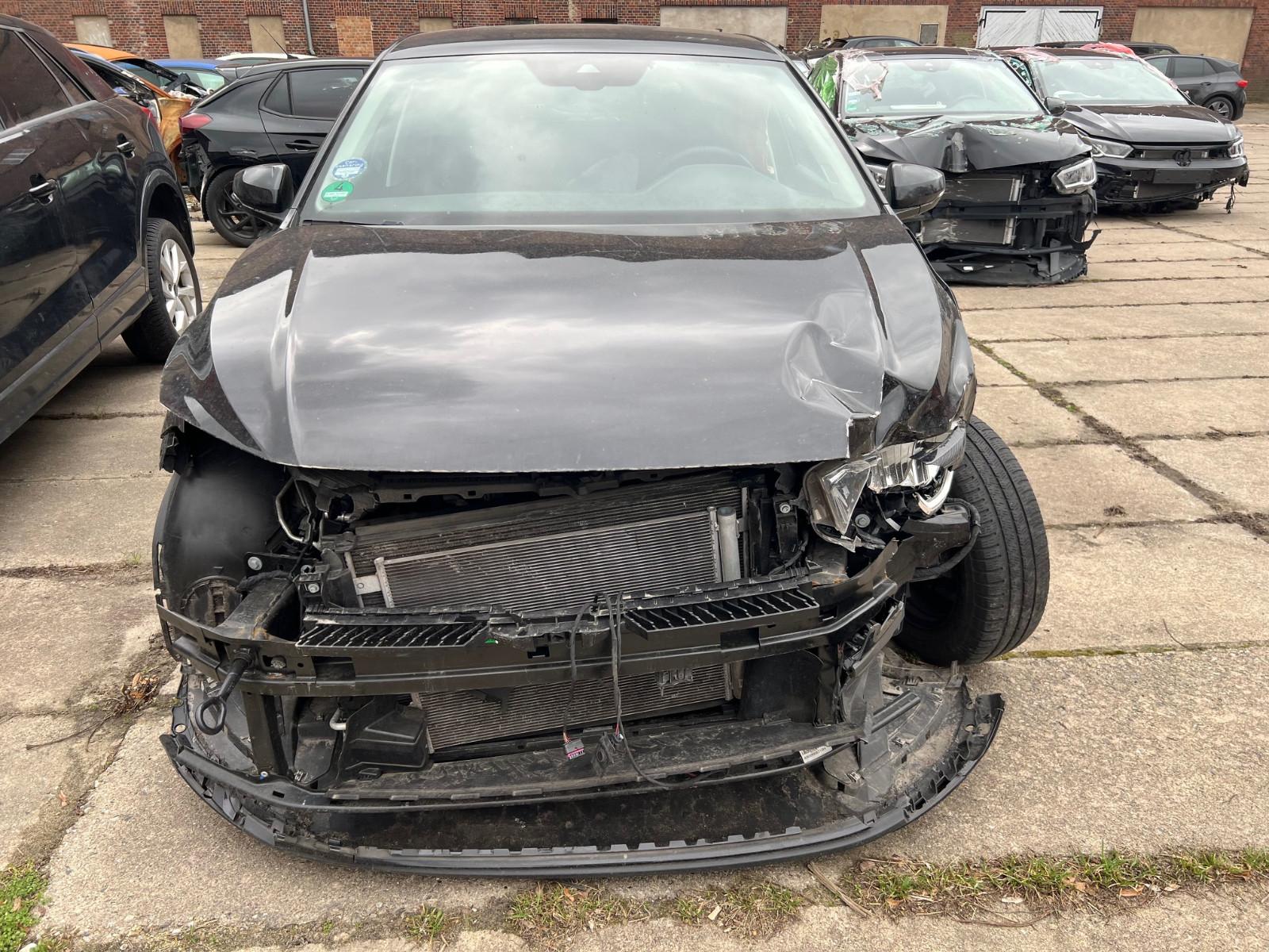 Volkswagen Polo VI Life 1.0 TSI DSG Navi