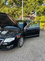 Volkswagen Zum Verkauf steht ein VW Passat Baujahr 2006 - Volkswagen Passat aus 2006: Kombi