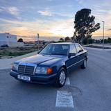 Mercedes-Benz 300E - Mercedes-Benz 300 mit Benzin-Antrieb: Kombi