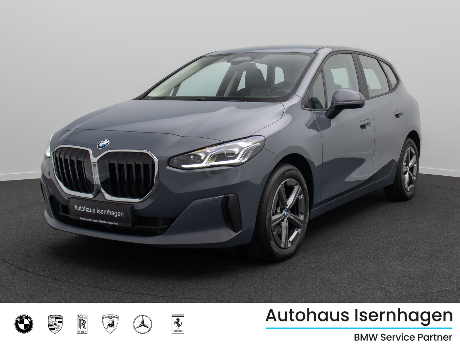 Fahrzeugabbildung BMW 220i Active Tourer Sport HUD 360&deg; AHK DAB Leder