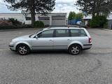 Volkswagen Passat Variant 1.6 Trendline Variant - Volkswagen Passat Variant aus 2001