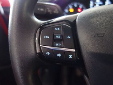 Bild 12 Ford Fiesta 1.1 63kW (86PS), Klima, SHZ, FSHZ