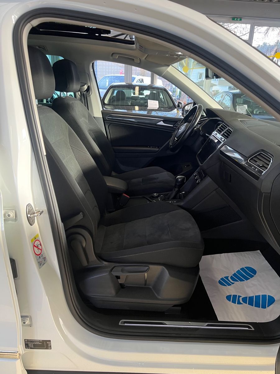 Fahrzeugabbildung Volkswagen Tiguan Highline DSG 4Motion R LINE VIRTUAL*PANO*
