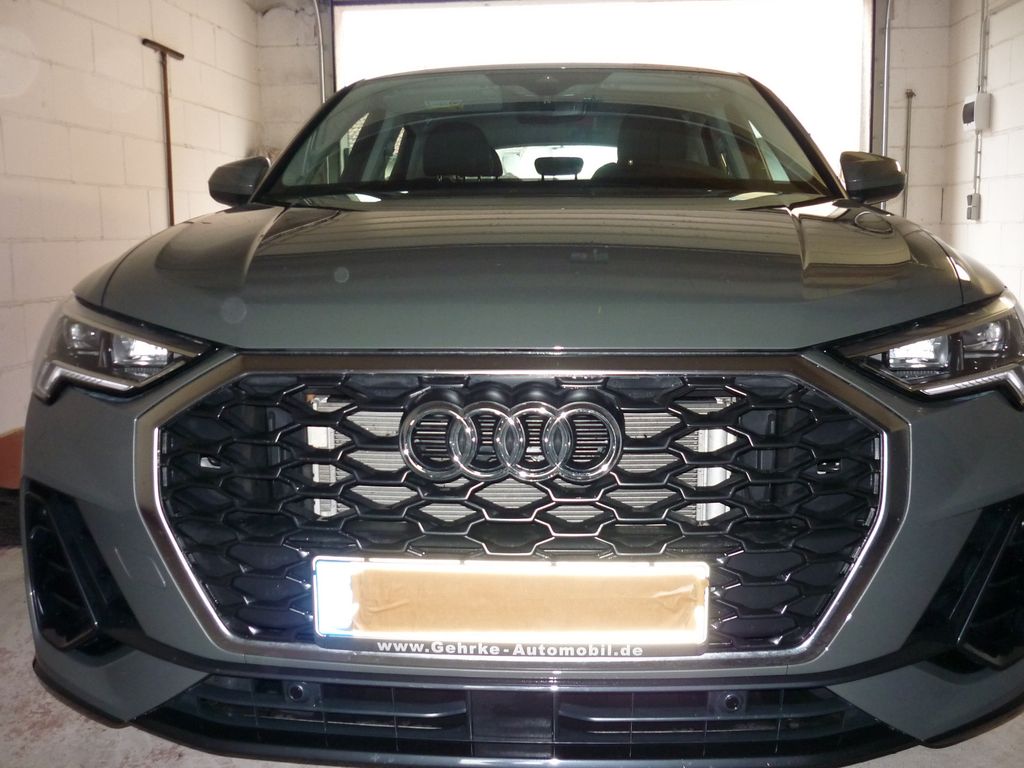 Image of Audi Q3