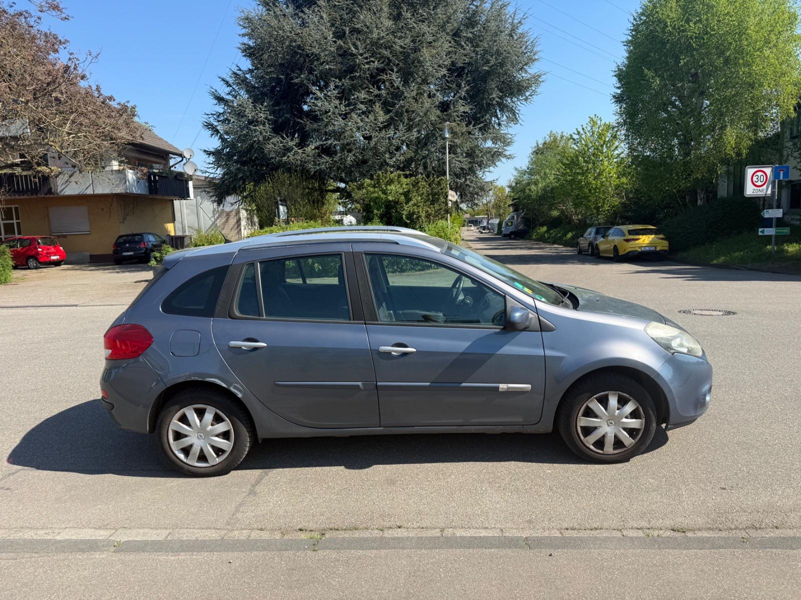 Renault Clio 2011 — engine 1.461 cm³, 88 HP (65kW)