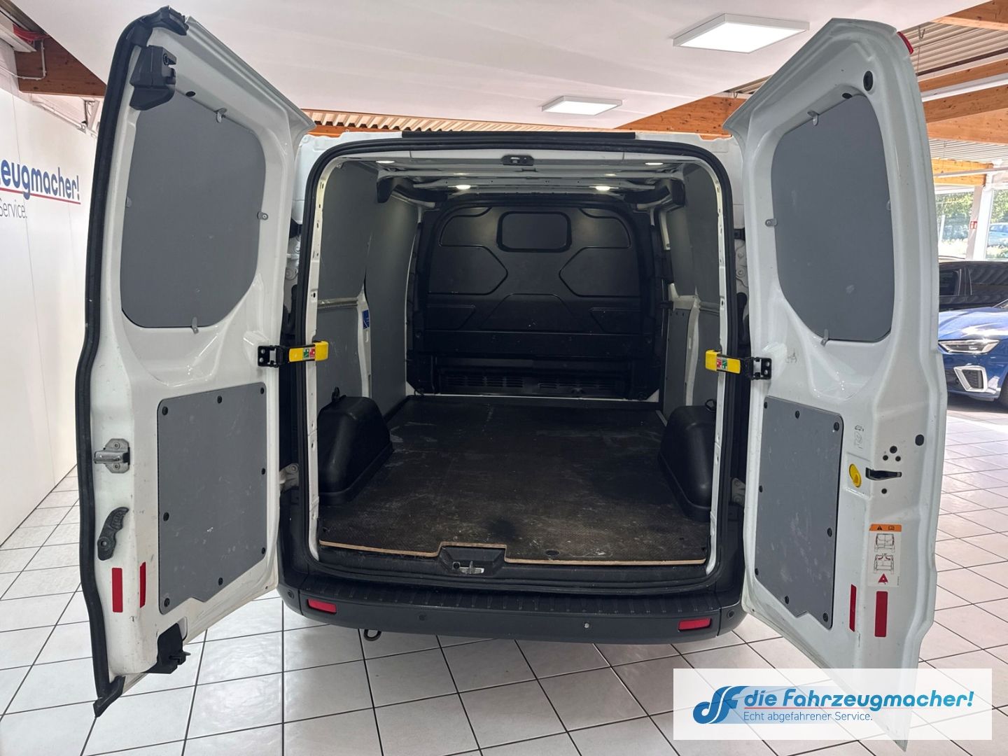 Fahrzeugabbildung Ford Transit Custom Kasten L1 H1 Trend Klima 2.0  Zah