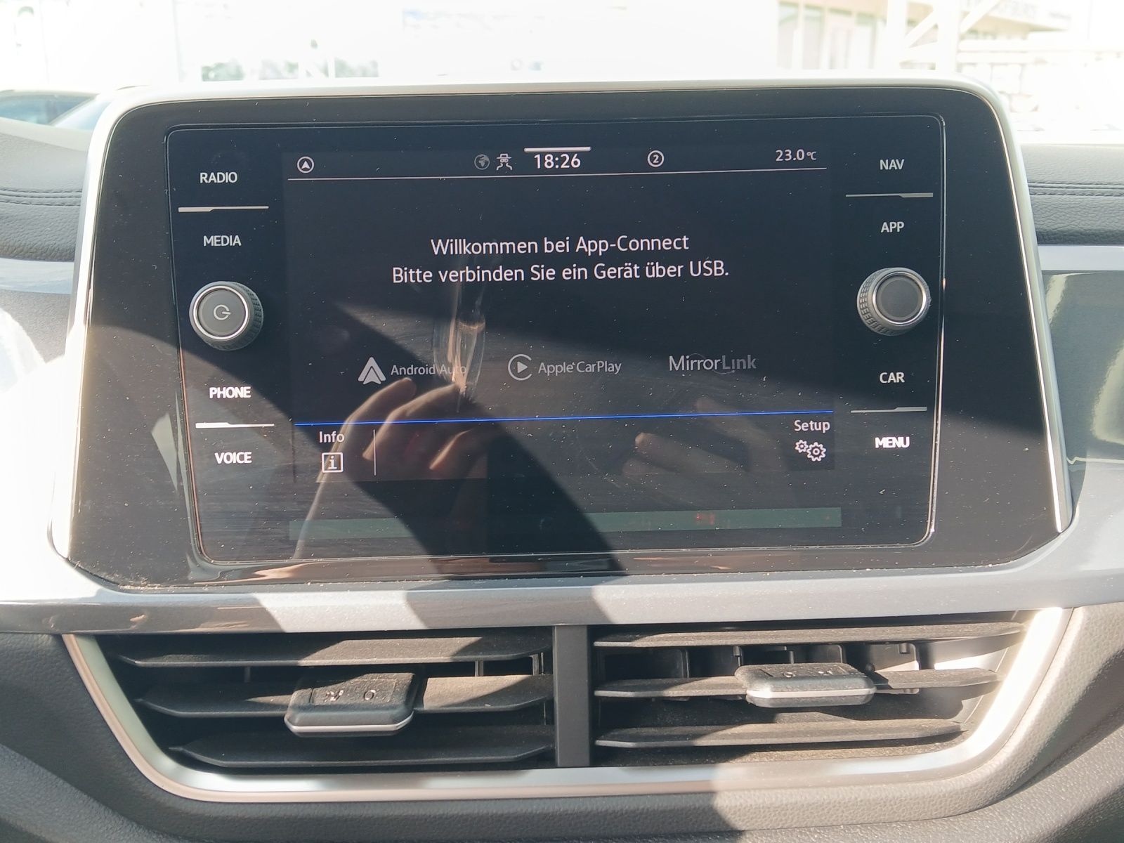 Fahrzeugabbildung Volkswagen T-Roc TDI StyleAHK AID ACC RFK SH LM