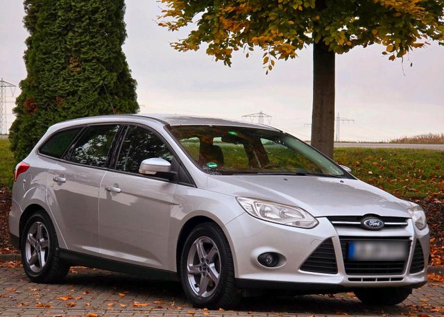 Ford 2014 Ford Focus Turnier Trend 1.6 Disel 11...