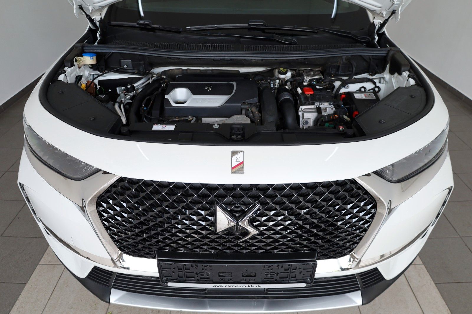 Fahrzeugabbildung DS Automobiles DS7 Crossback E-Tense 4x4 300 Opera Night Vision