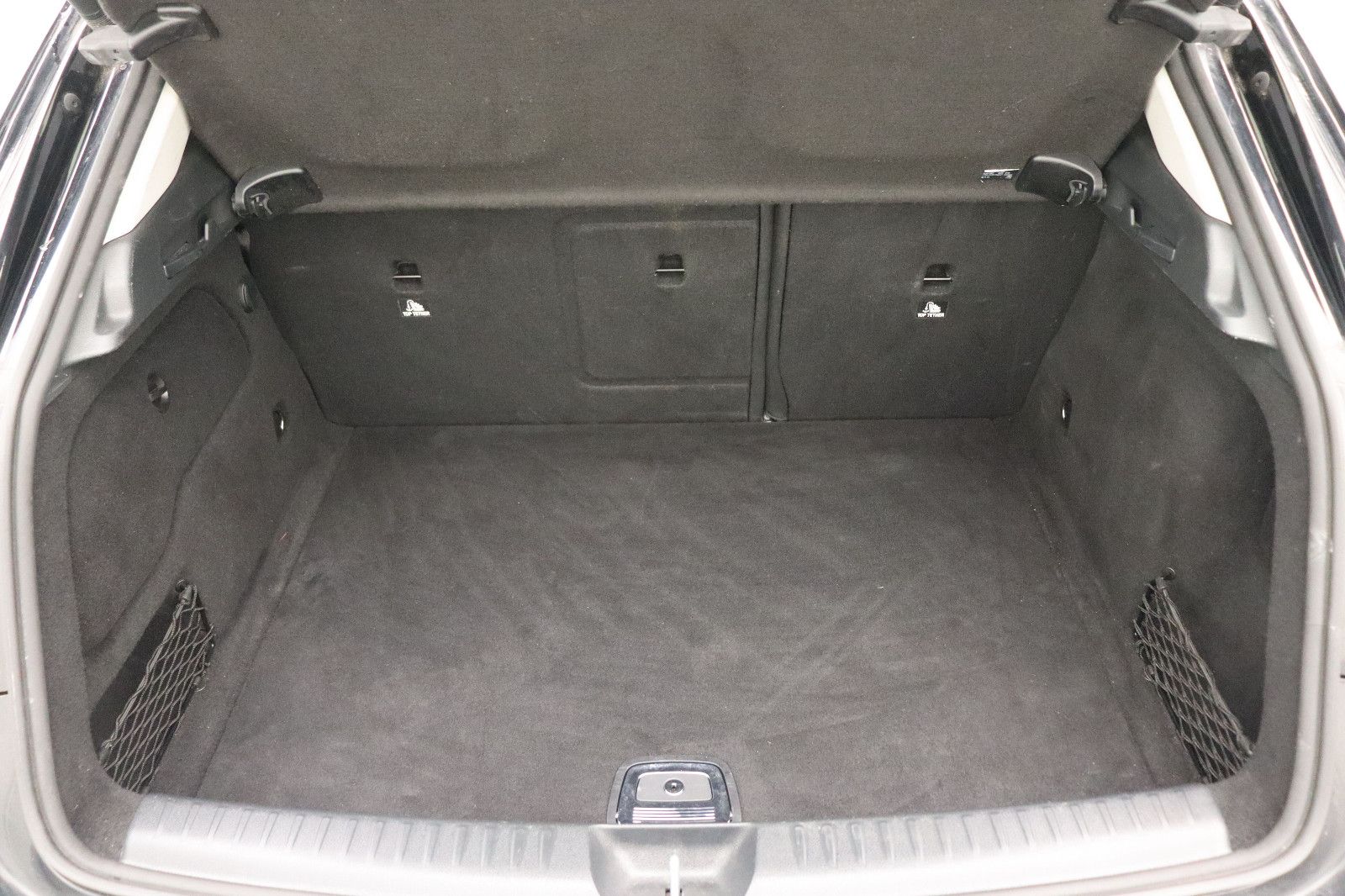 Fahrzeugabbildung Mercedes-Benz GLA 220 d 4Matic AHK NAVI KAMERA LED