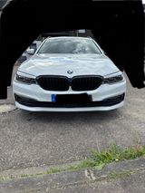 BMW 540i xDrive Touring A - - BMW 540: I