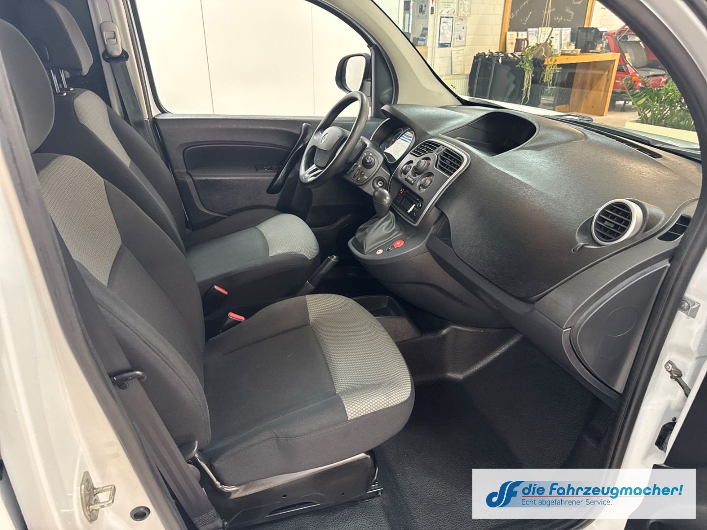 Fahrzeugabbildung Renault Kangoo Z.E. 33 inkl. Batterie 92%*PDC Klima BT e