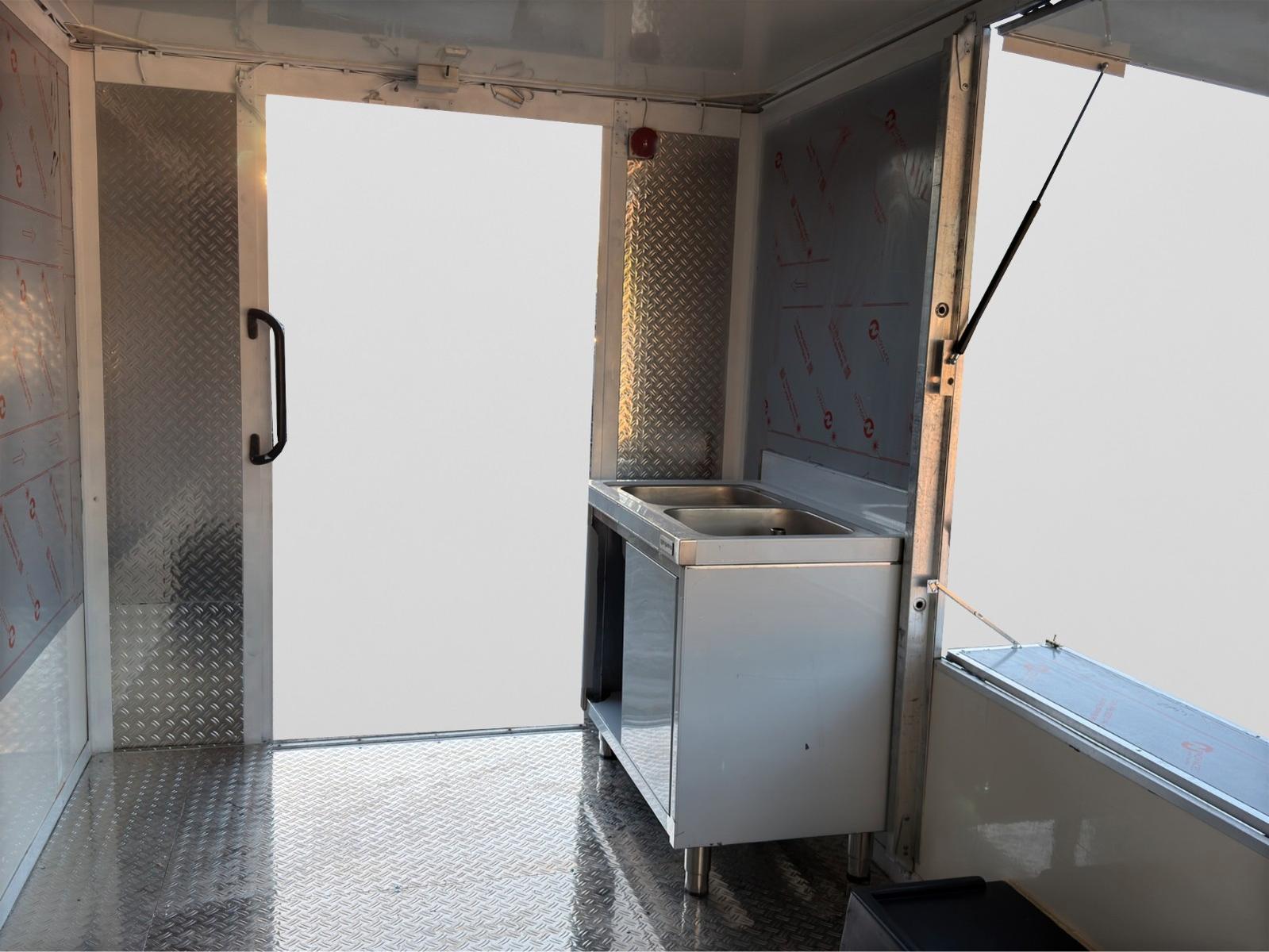 Iveco Han Foodtruck & Imbisswagen & Verkaufswagen