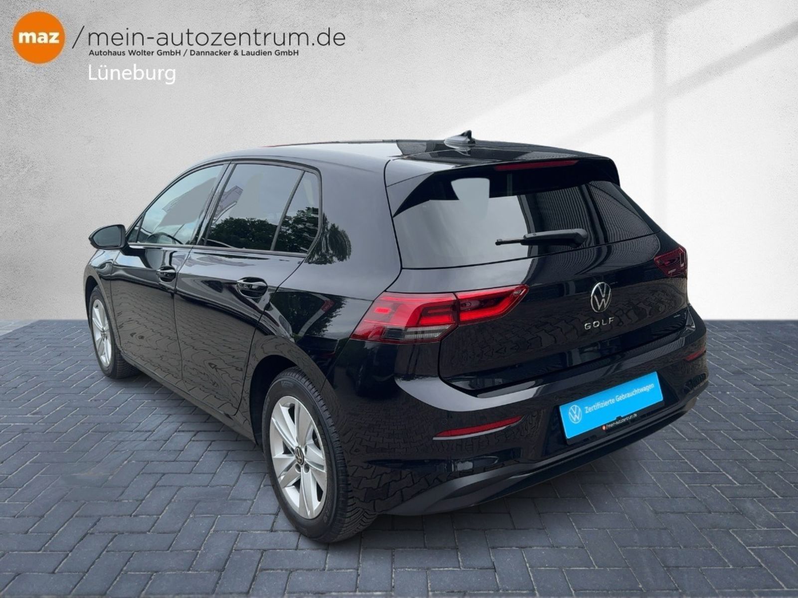 Fahrzeugabbildung Volkswagen Golf VIII 2.0 TDI Life Alu LED Standhz. Navi Kam