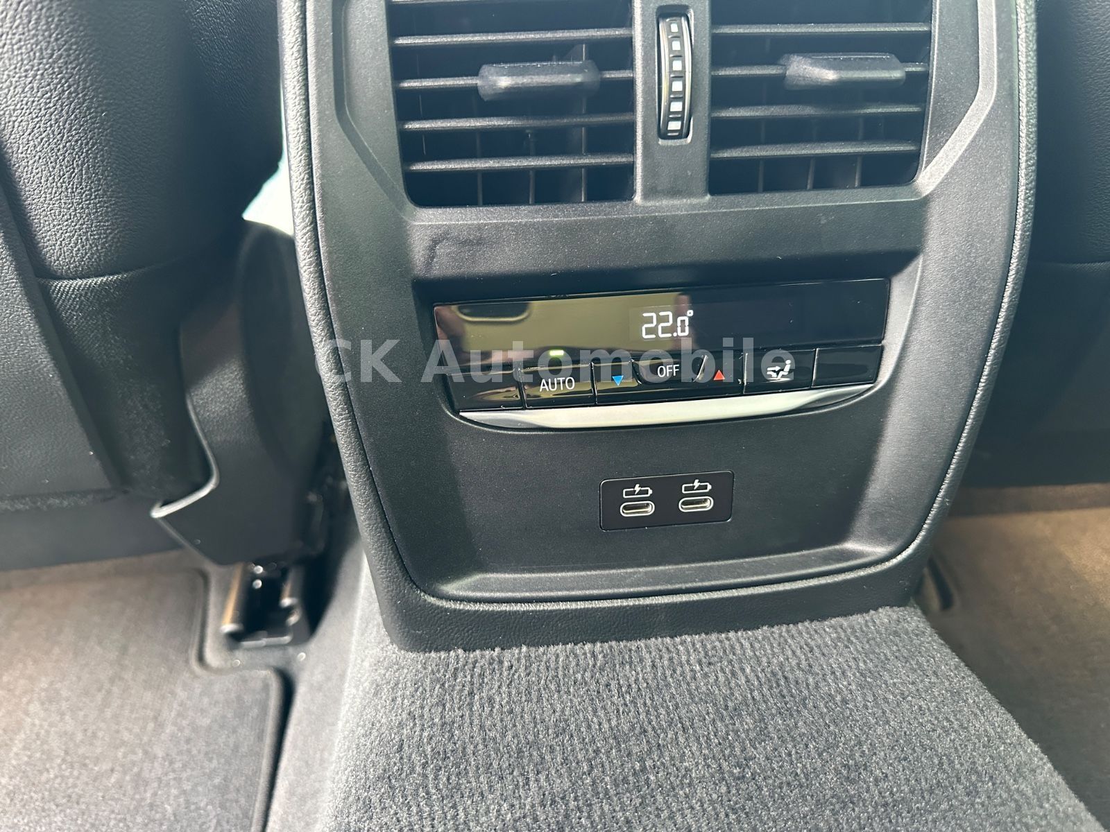 Fahrzeugabbildung BMW 320 d Touring M Sport/Navi/HeadUp/Kamera/LED