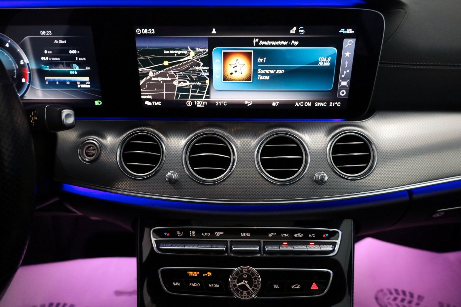 Fahrzeugabbildung Mercedes-Benz E 400d T 4M AMG Line TLeder,Navi,LED,SD,el. AHK